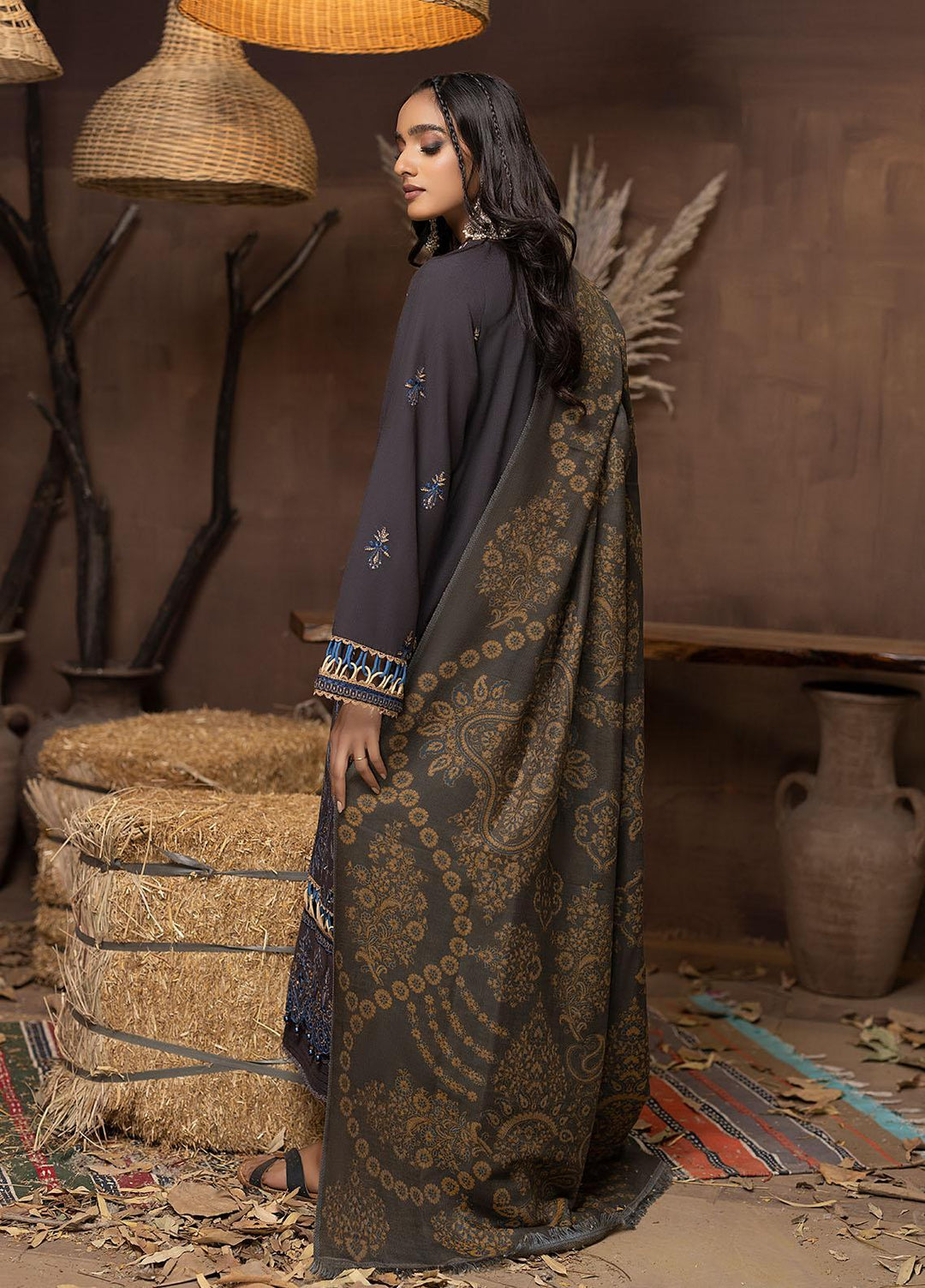 Carvaan By Humdum Embroidered Woolen Suits Unstitched 3 Piece HD22C 10 - Winter Collection