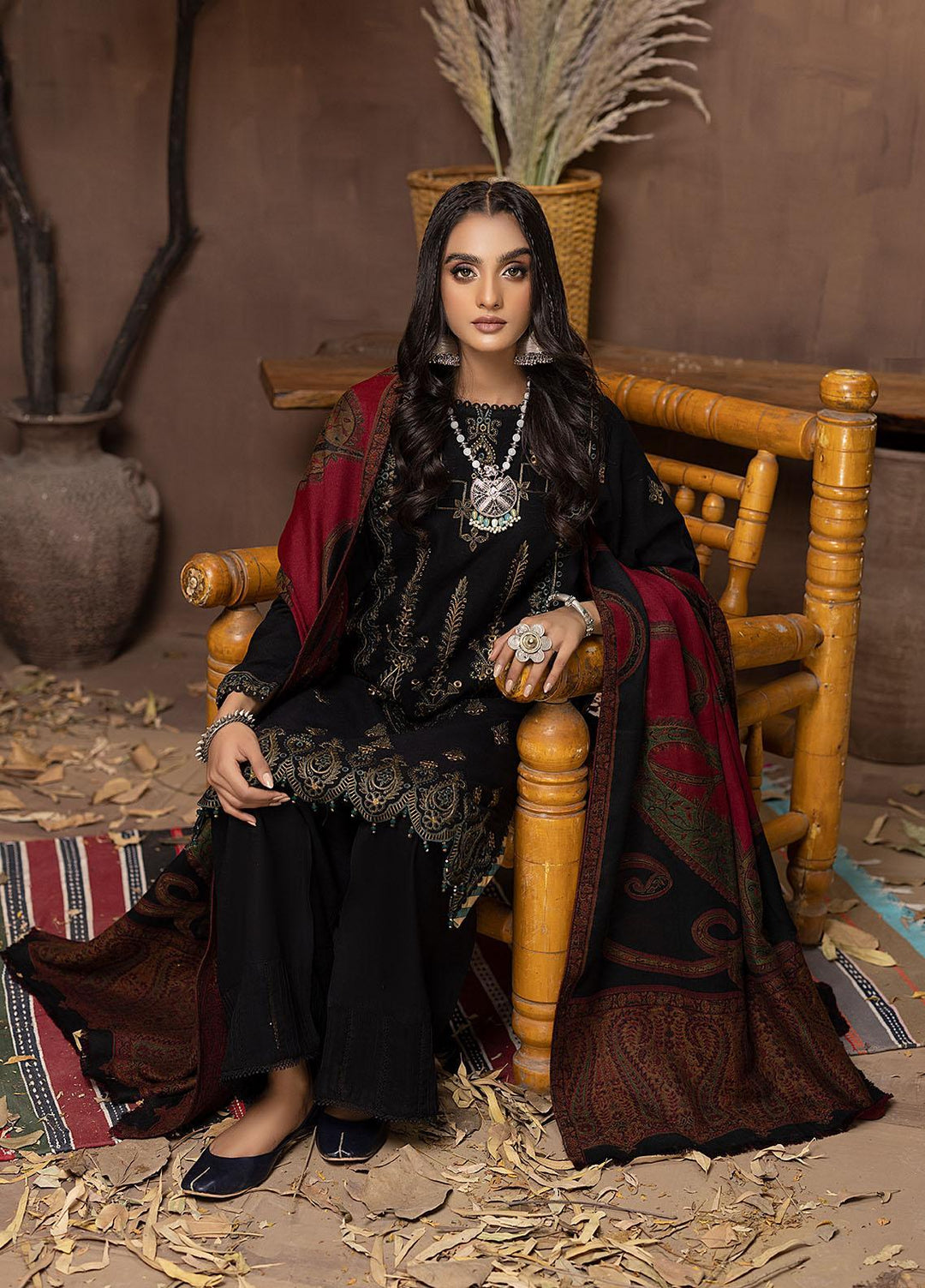 Carvaan By Humdum Embroidered Woolen Suits Unstitched 3 Piece HD22C 03 - Winter Collection