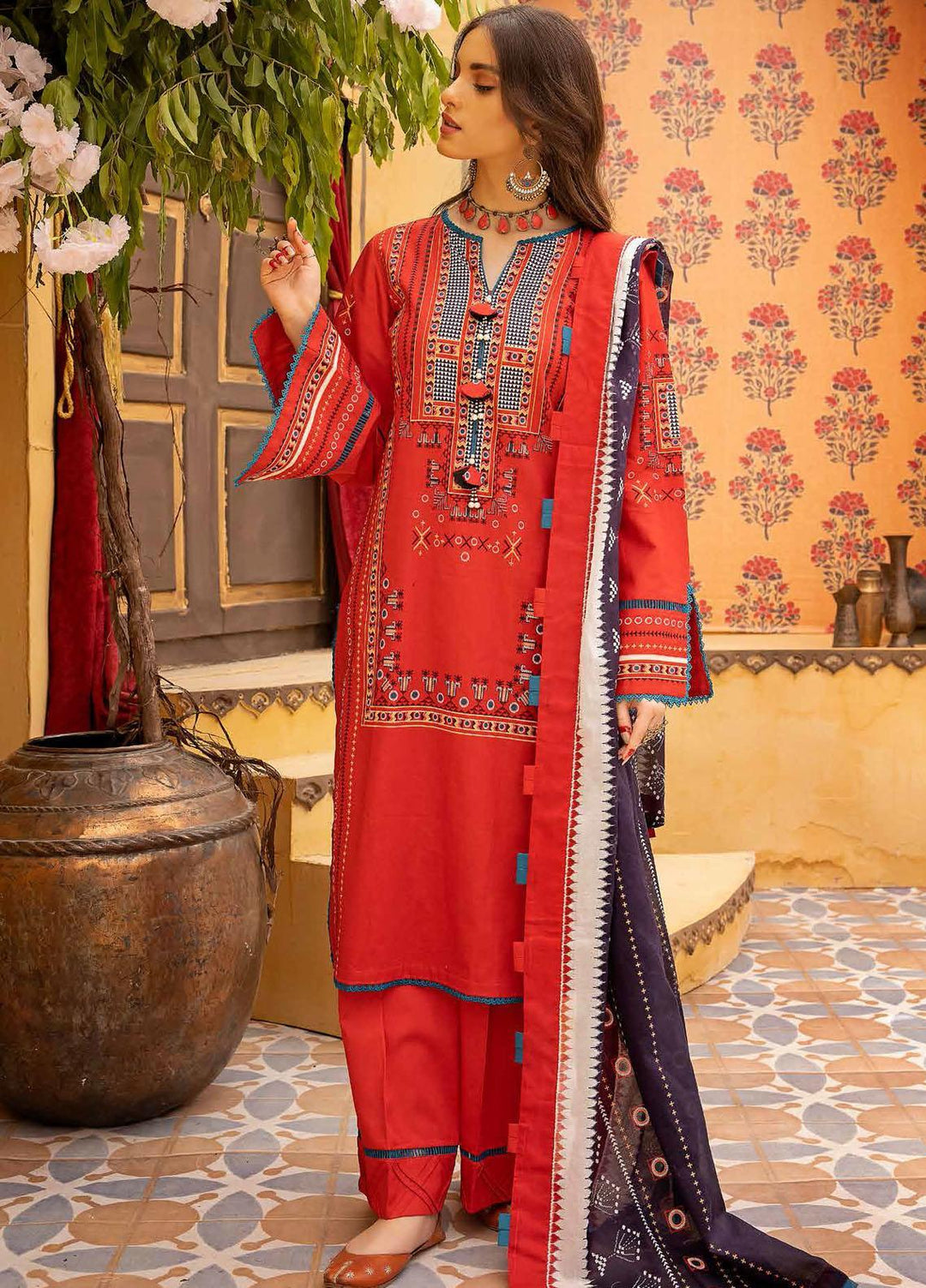 Gul Ahmed Printed  Suits Unstitched 3 Piece GA22CM CBN-22004 - Festive Collection