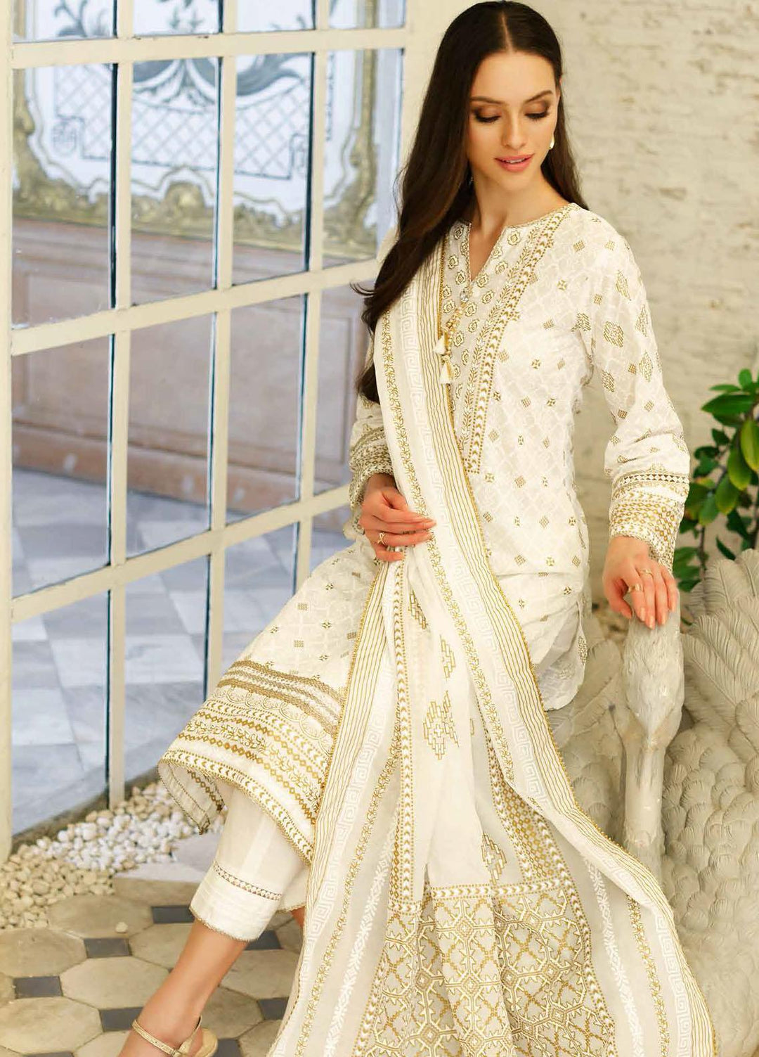 Gul Ahmed Printed  Suits Unstitched 3 Piece GA22CM CBN-22020 - Festive Collection