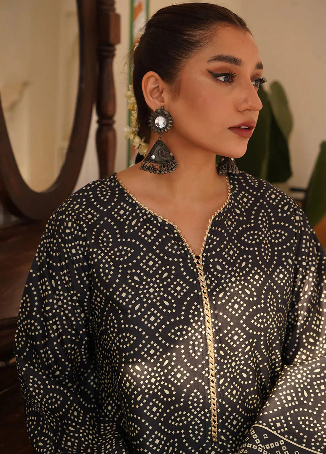 Chandan Nagri Pret Printed Lawn Kurti Zeest