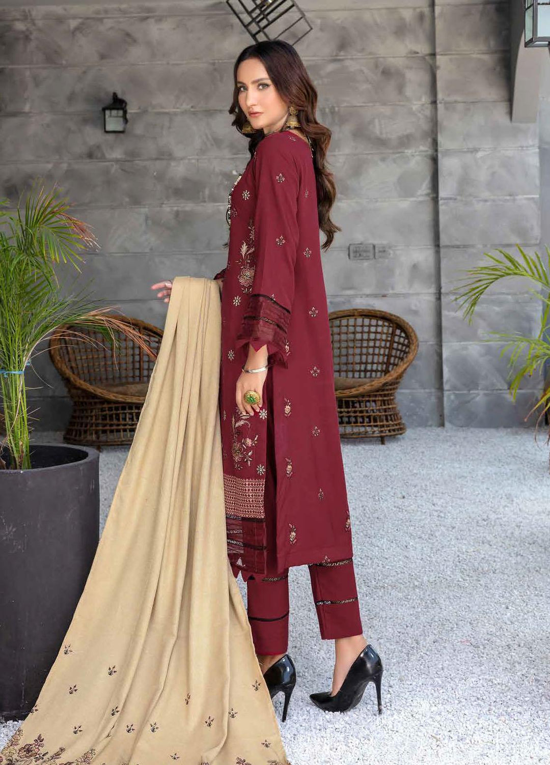 Chantilly De Lace By Aalaya Embroidered Dhanak Suits Unstitched 3 Piece ALY22CDL-V2 D-08 - Winter Collection