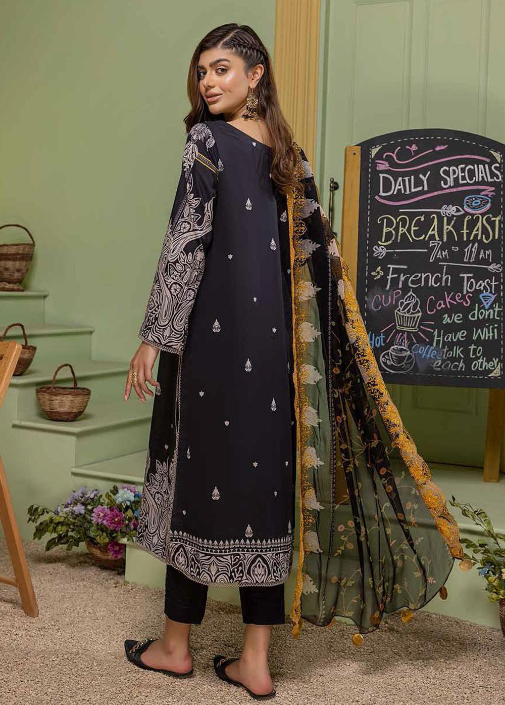 Charizma Embroidered Lawn Suits Unstitched 3 Piece CRZ22BW CBW:01 - Summer Collection