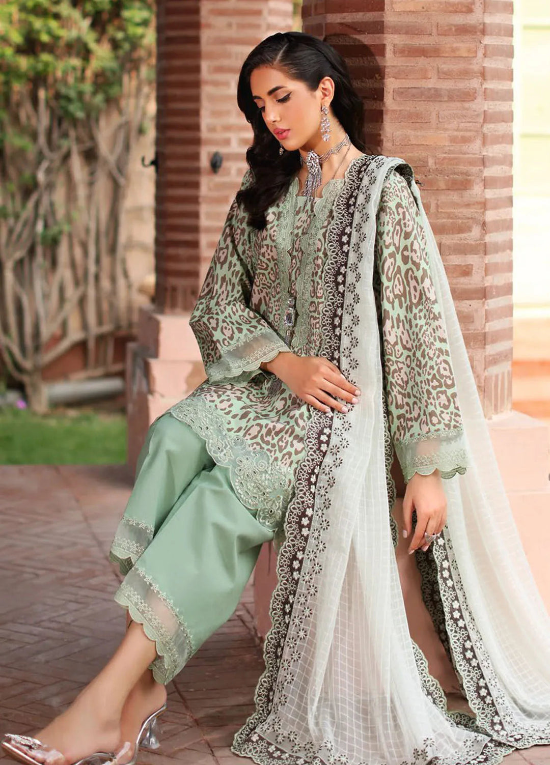 Charizma Embroidered Lawn Suit Unstitched 3 Piece CR25CC CCS4-26 - Summer Collection