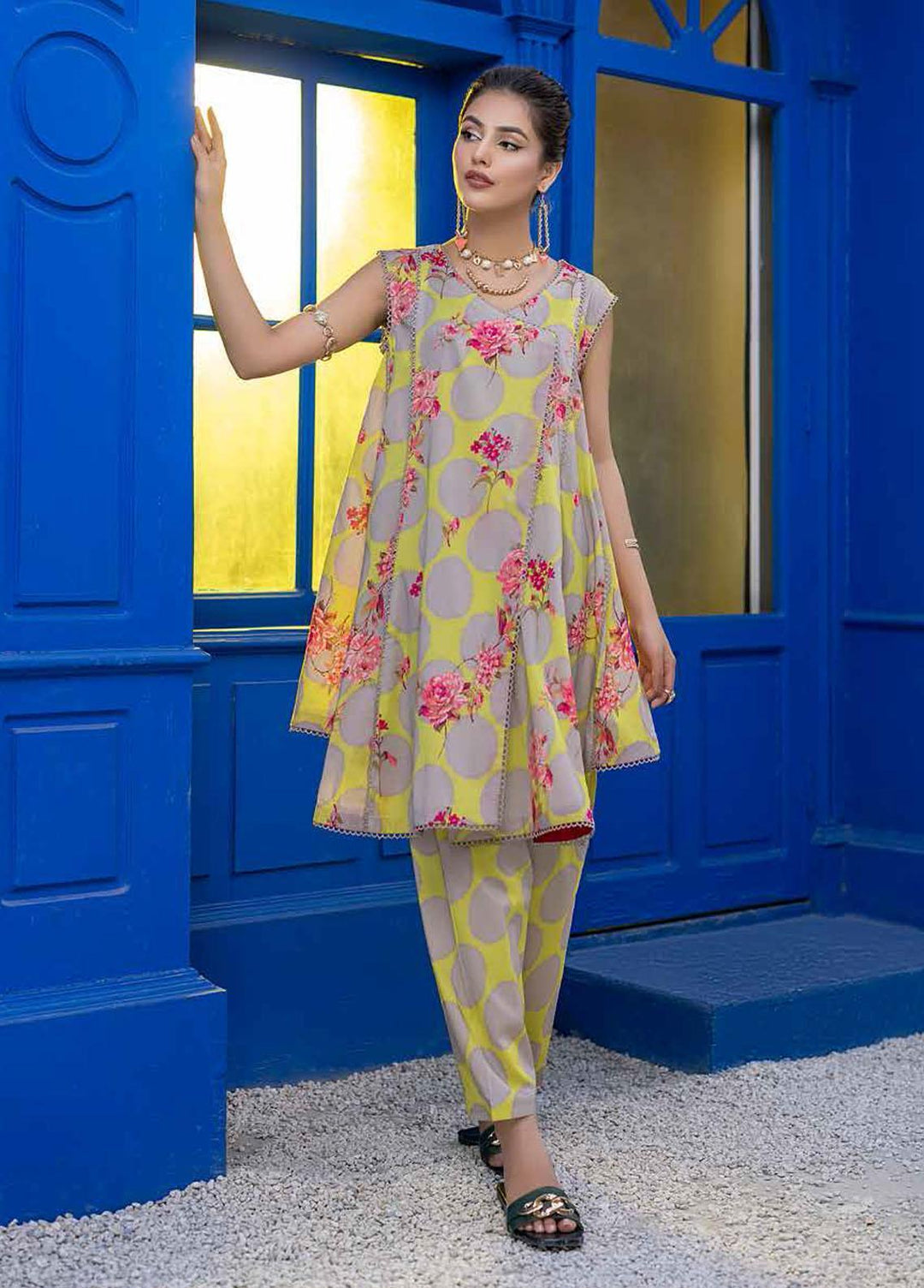 Nazneen By Charizma Printed Lawn Suits Unstitched 2 Piece CRZ22N D-03 - Summer Collection