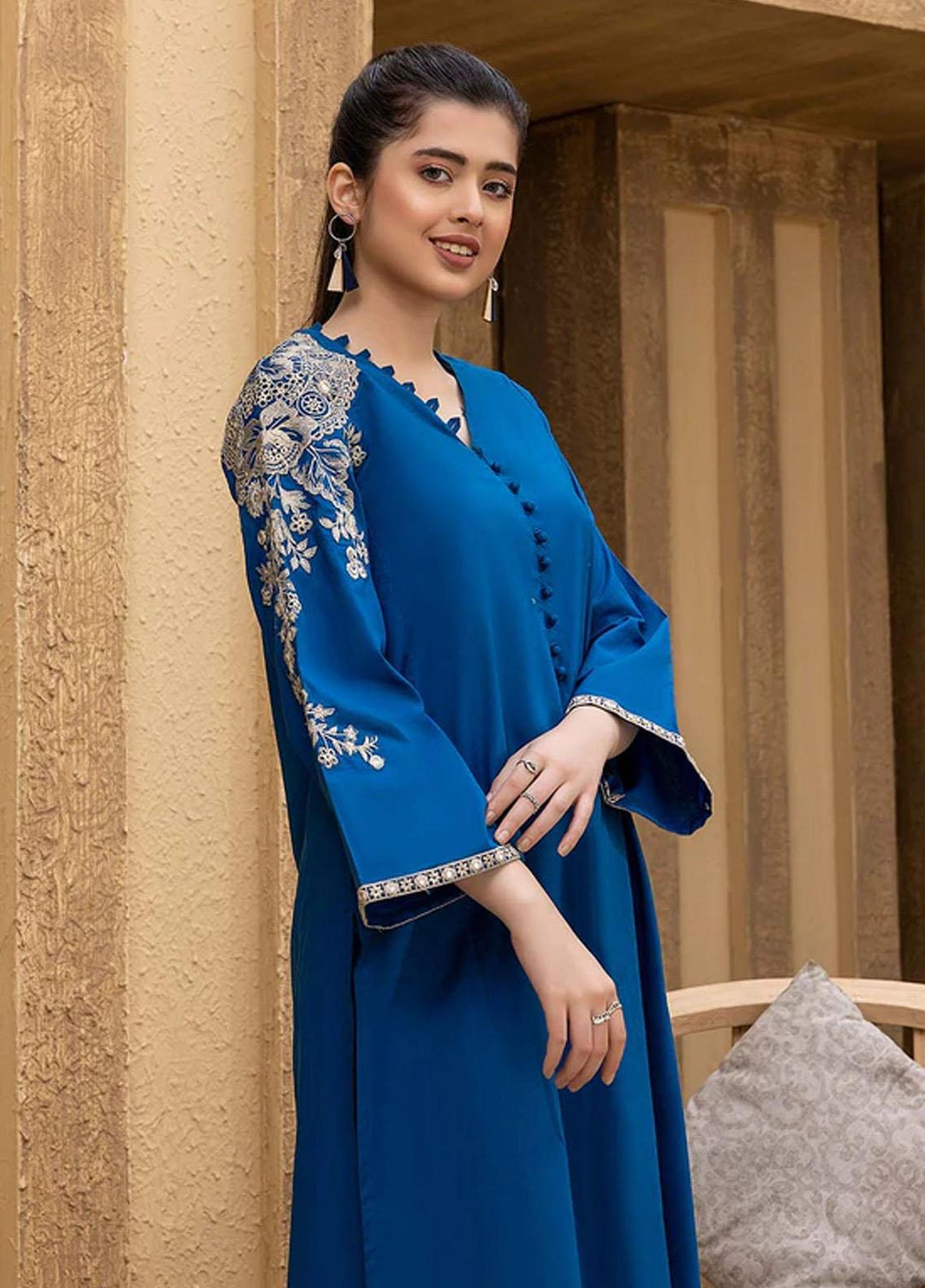 Charizma Luxury Pret  Lawn 2 Piece CNP22-25