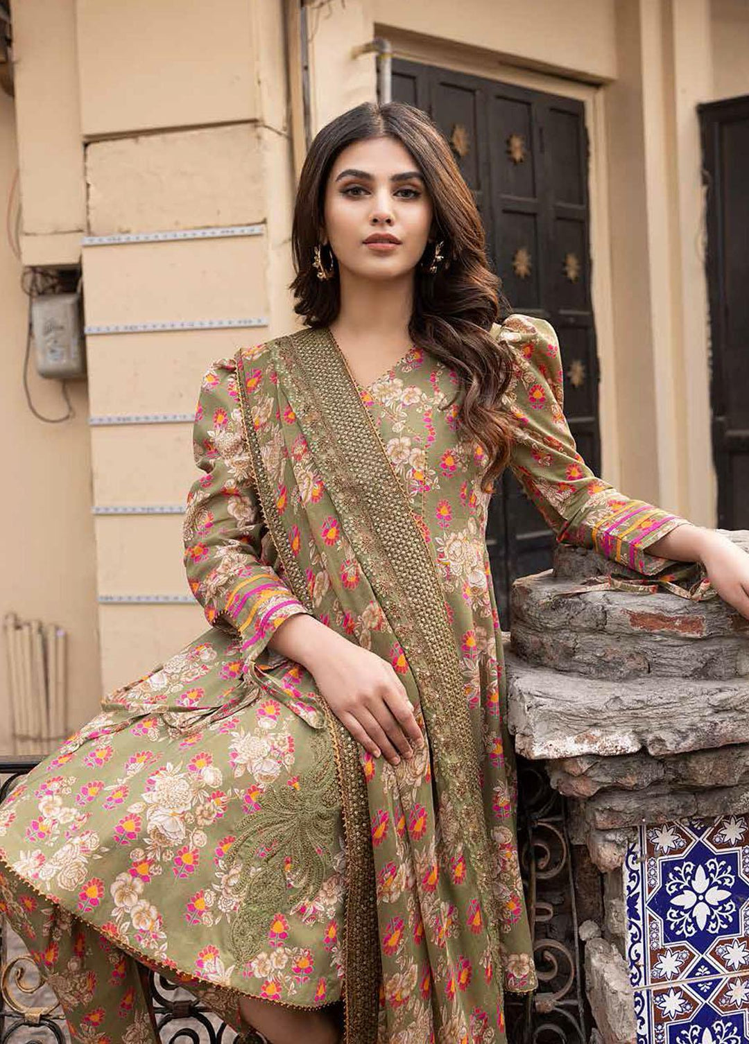 Rang-e-Bahaar By Charizma Embroidered Lawn Suits Unstitched 3 Piece CRZ23RB CRB-09 - Spring / Summer Collection