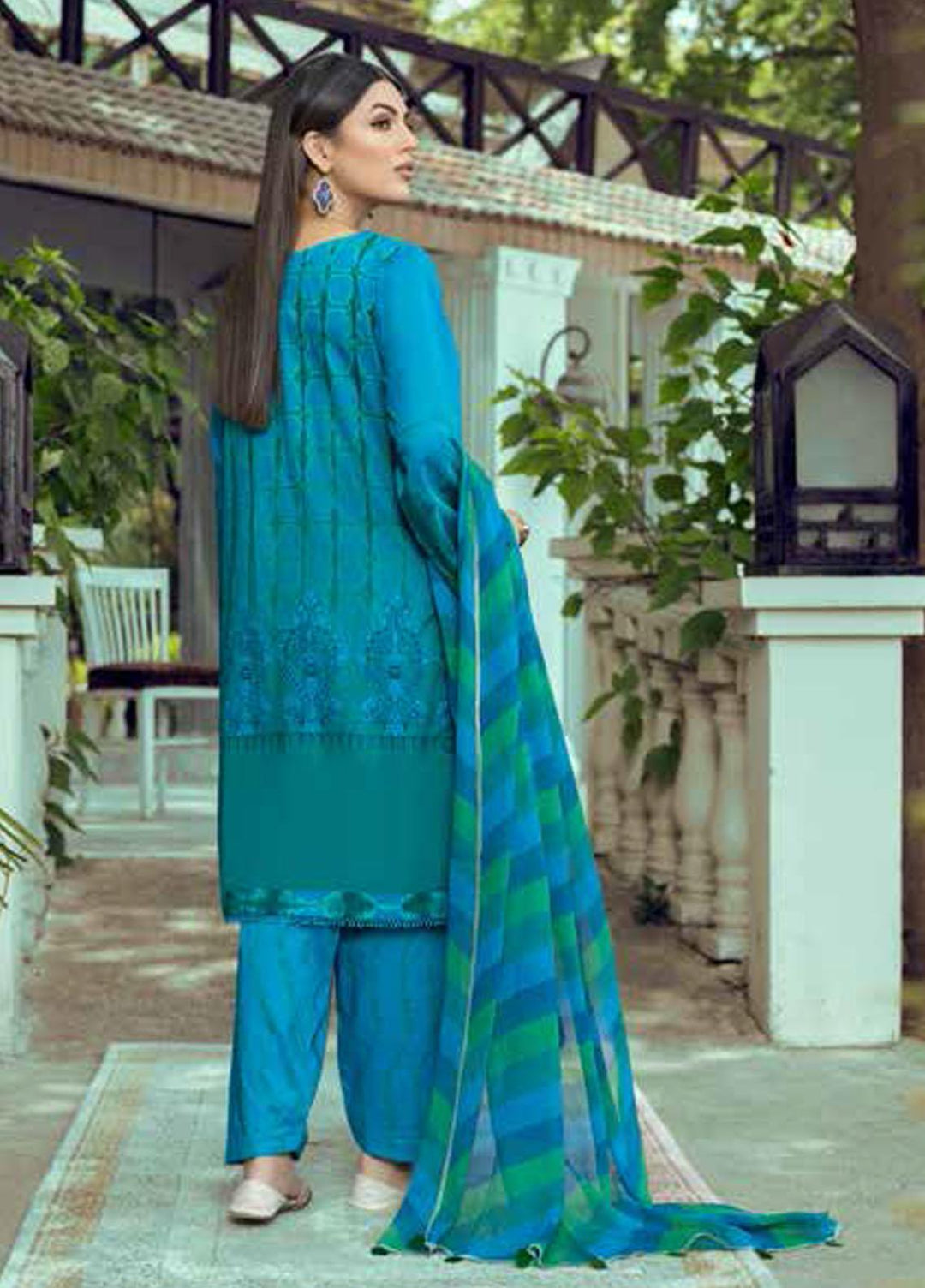 Signature Prints By Charizma Printed Lawn Suits Unstitched 3 Piece CRZ22SP CSP-09 - Summer Collection