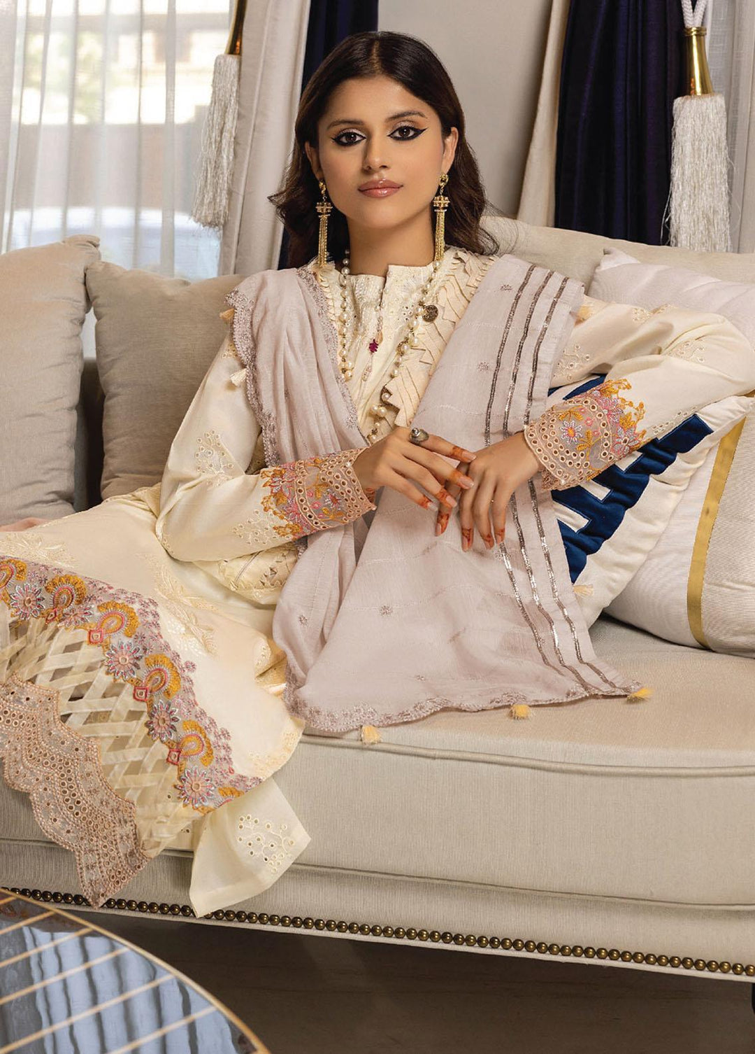Charlotte By Humdum Embroidered Lawn Suits Unstitched 3 Piece HD23C 04 - Summer Collection