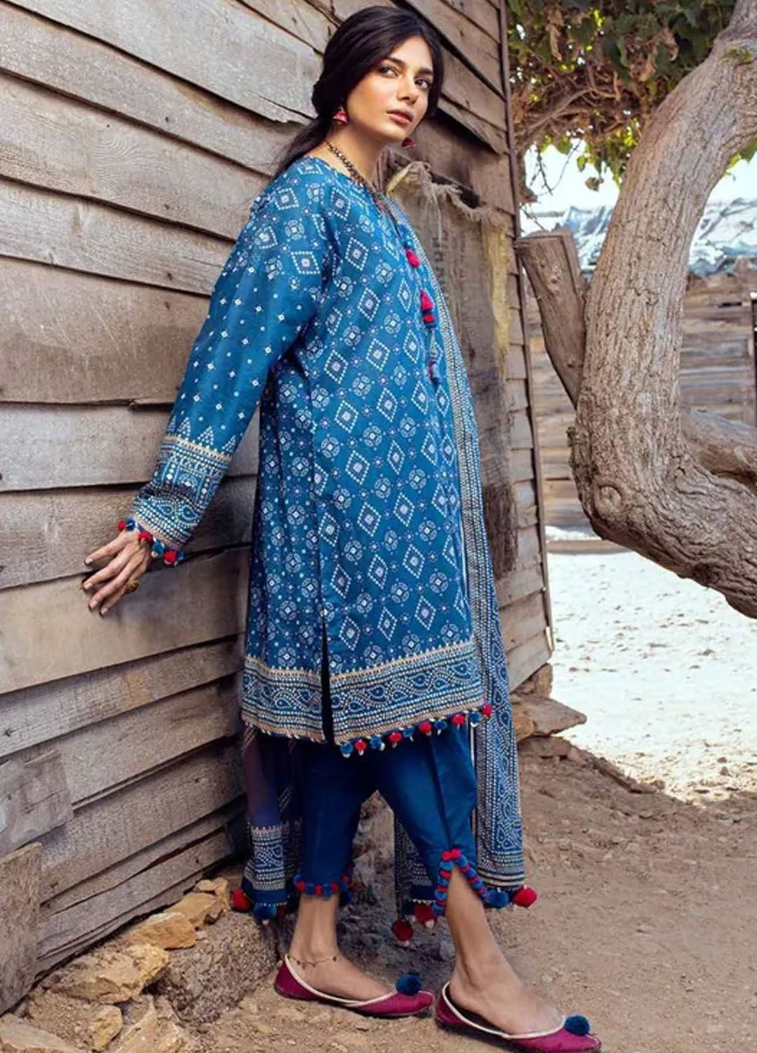 Chunri By Gul Ahmed Printed Lawn Suits Unstitched 3 Piece GA24C CL-42003 A - Summer Collection