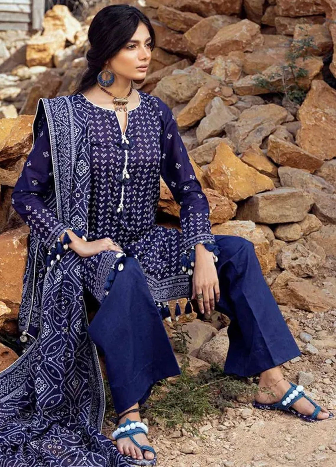 Chunri By Gul Ahmed Printed Lawn Suits Unstitched 3 Piece GA24C CL-42017 A - Summer Collection