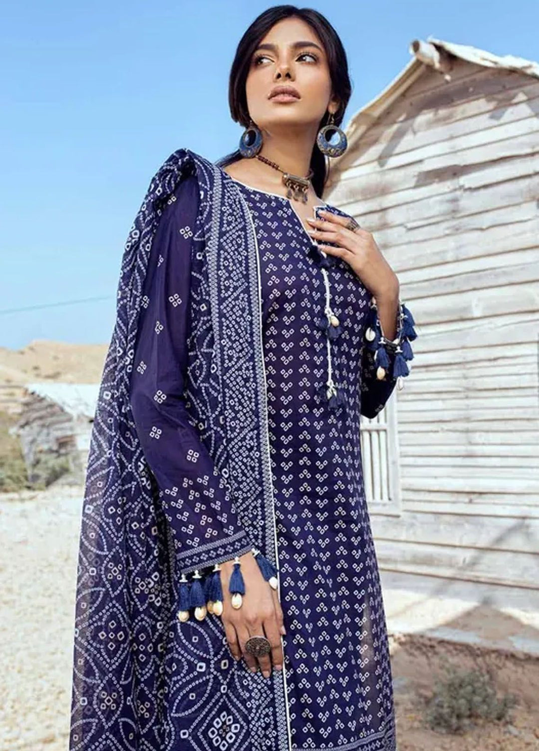 Chunri By Gul Ahmed Printed Lawn Suits Unstitched 3 Piece GA24C CL-42017 A - Summer Collection