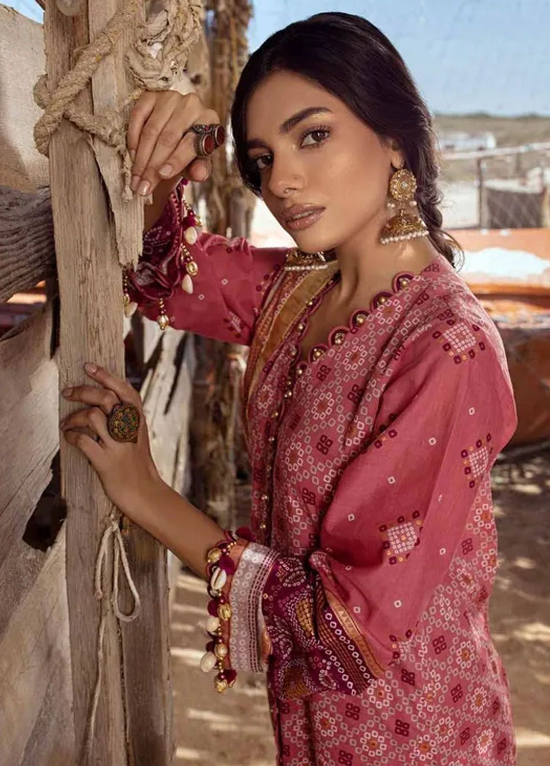Chunri By Gul Ahmed Printed Lawn Suits Unstitched 3 Piece GA24C CL-42032 A - Summer Collection