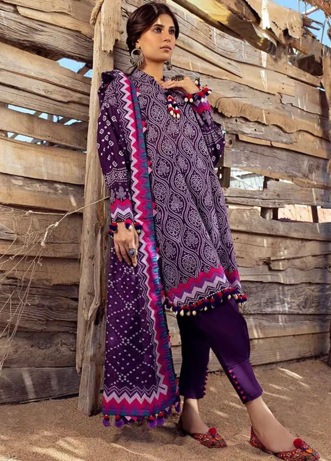 Chunri By Gul Ahmed Printed Lawn Suits Unstitched 3 Piece GA24C CL-42033 A - Summer Collection