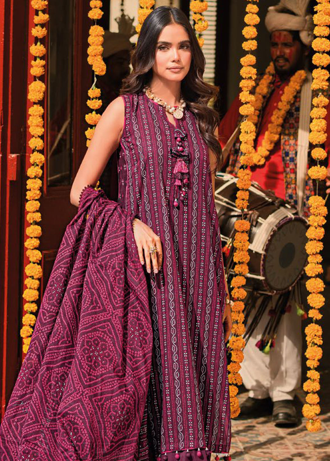 Chunri By Gul Ahmed Printed Lawn Suits Unstitched 3 Piece GA24C CL-42035B - Summer Collection