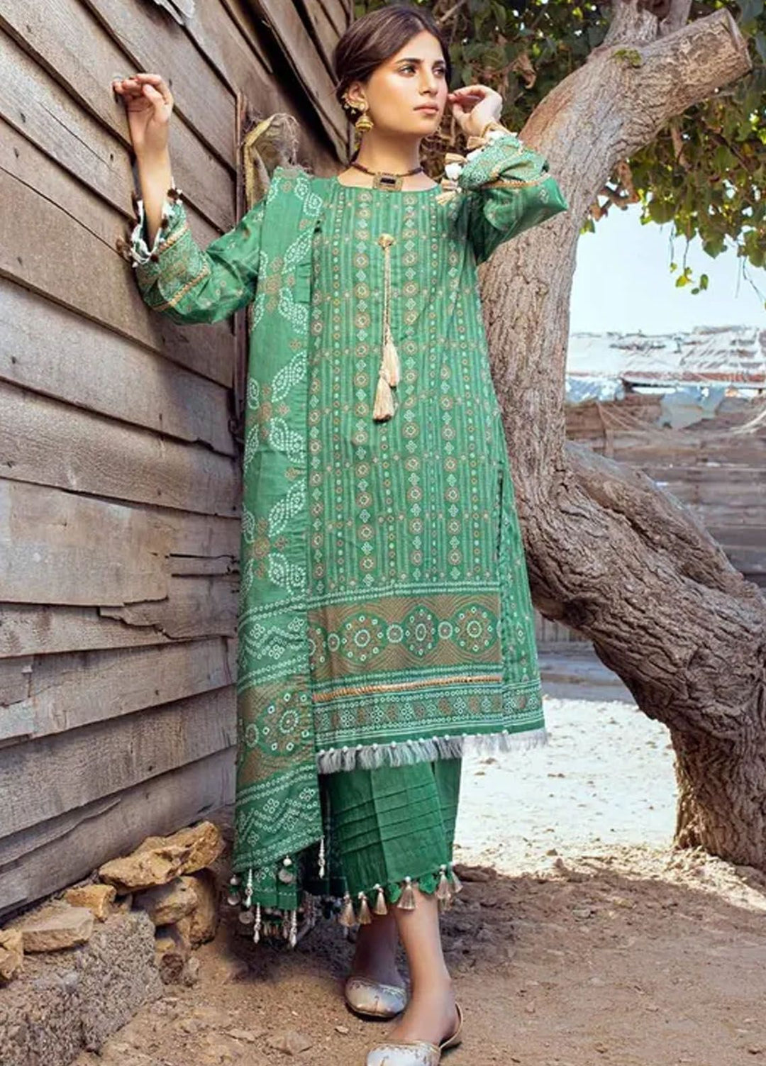 Chunri By Gul Ahmed Printed Lawn Suits Unstitched 3 Piece GA24C CL-42060 A - Summer Collection