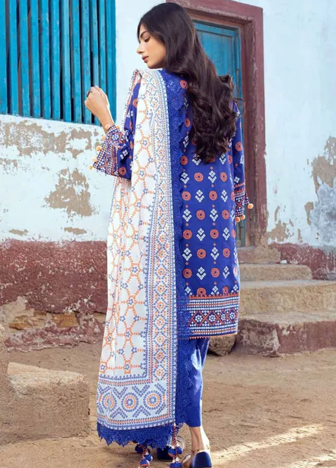 Chunri By Gul Ahmed Printed Lawn Suits Unstitched 3 Piece GA24C CL-42062 A - Summer Collection