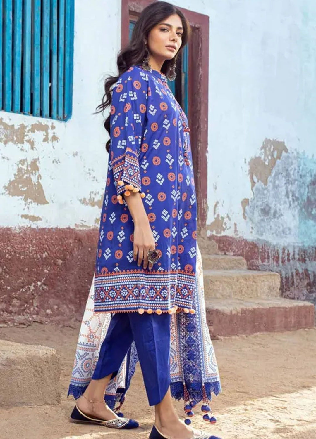 Chunri By Gul Ahmed Printed Lawn Suits Unstitched 3 Piece GA24C CL-42062 A - Summer Collection