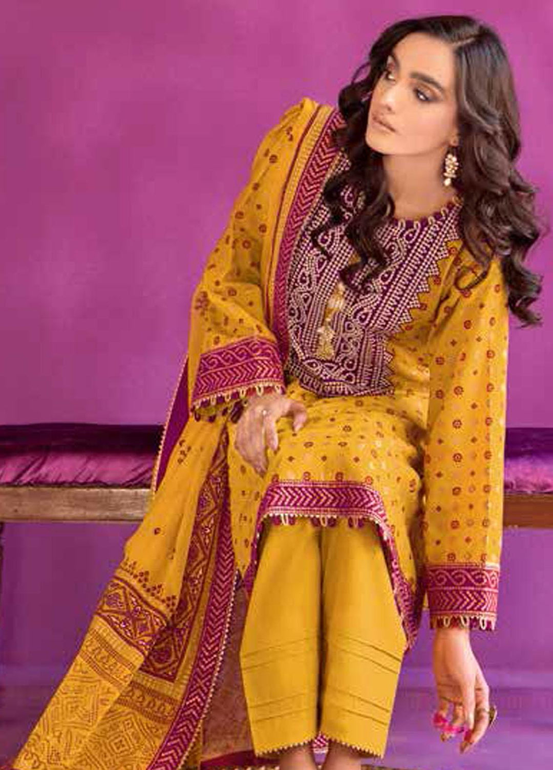 Chunri by Gul Ahmed Embroidered Lawn Suits Unstitched 3 Piece GA23C BM-32009 - Summer Collection