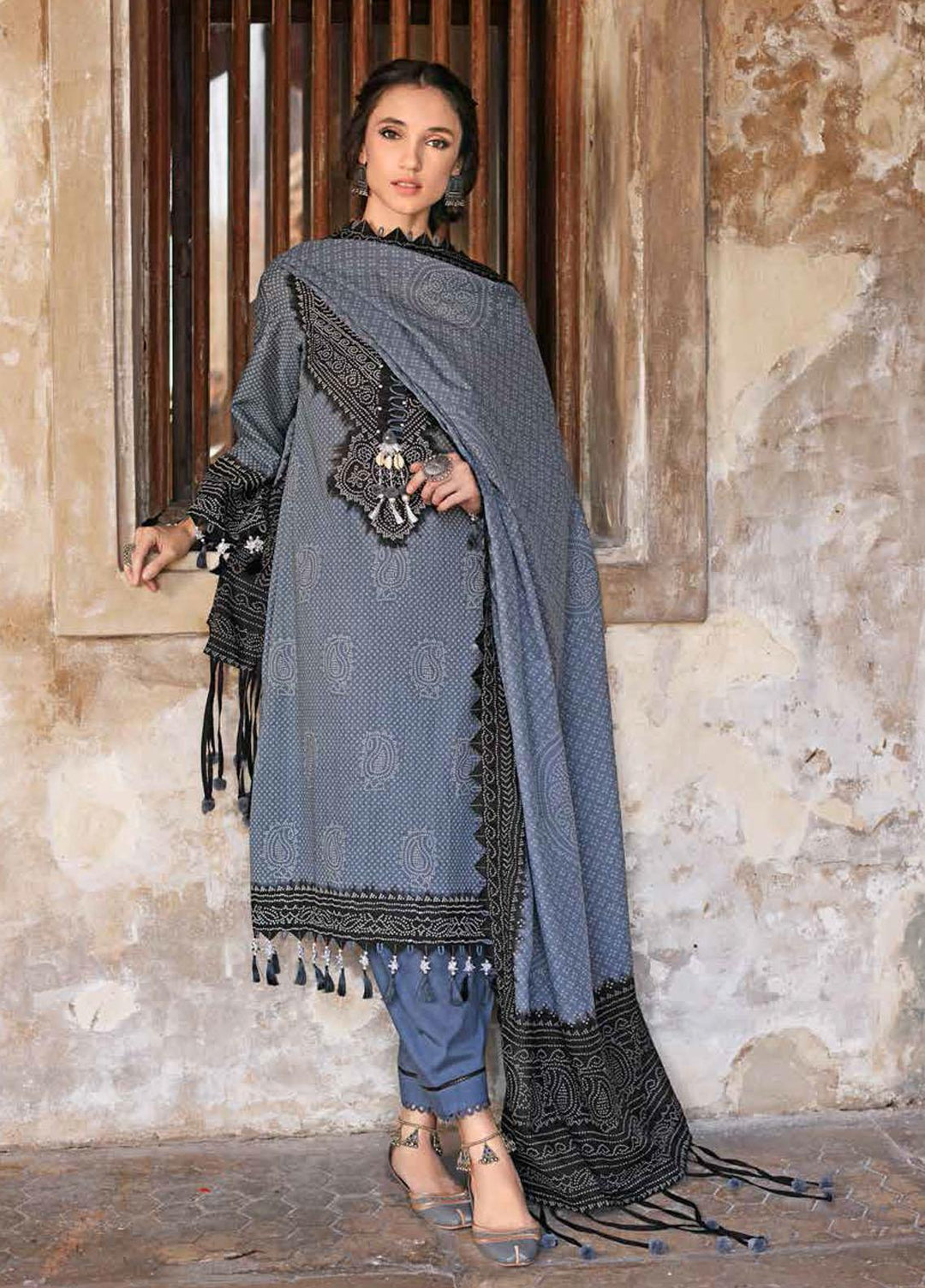 Chunri by Gul Ahmed Printed Lawn Suits Unstitched 3 Piece GA23C CL-22067 A - Summer Collection