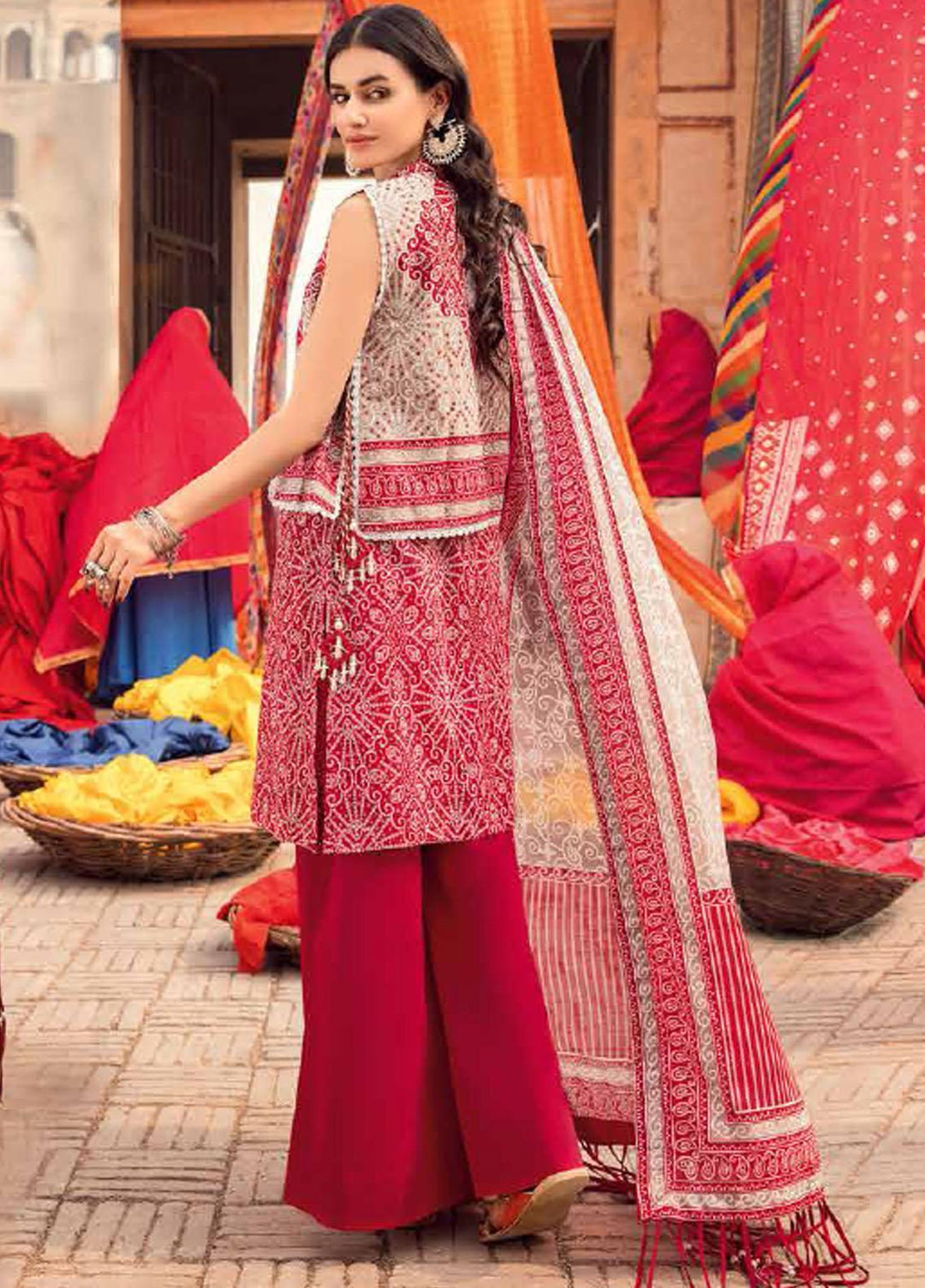 Chunri by Gul Ahmed Printed Lawn Suits Unstitched 3 Piece GA23C CL-22212 A - Summer Collection