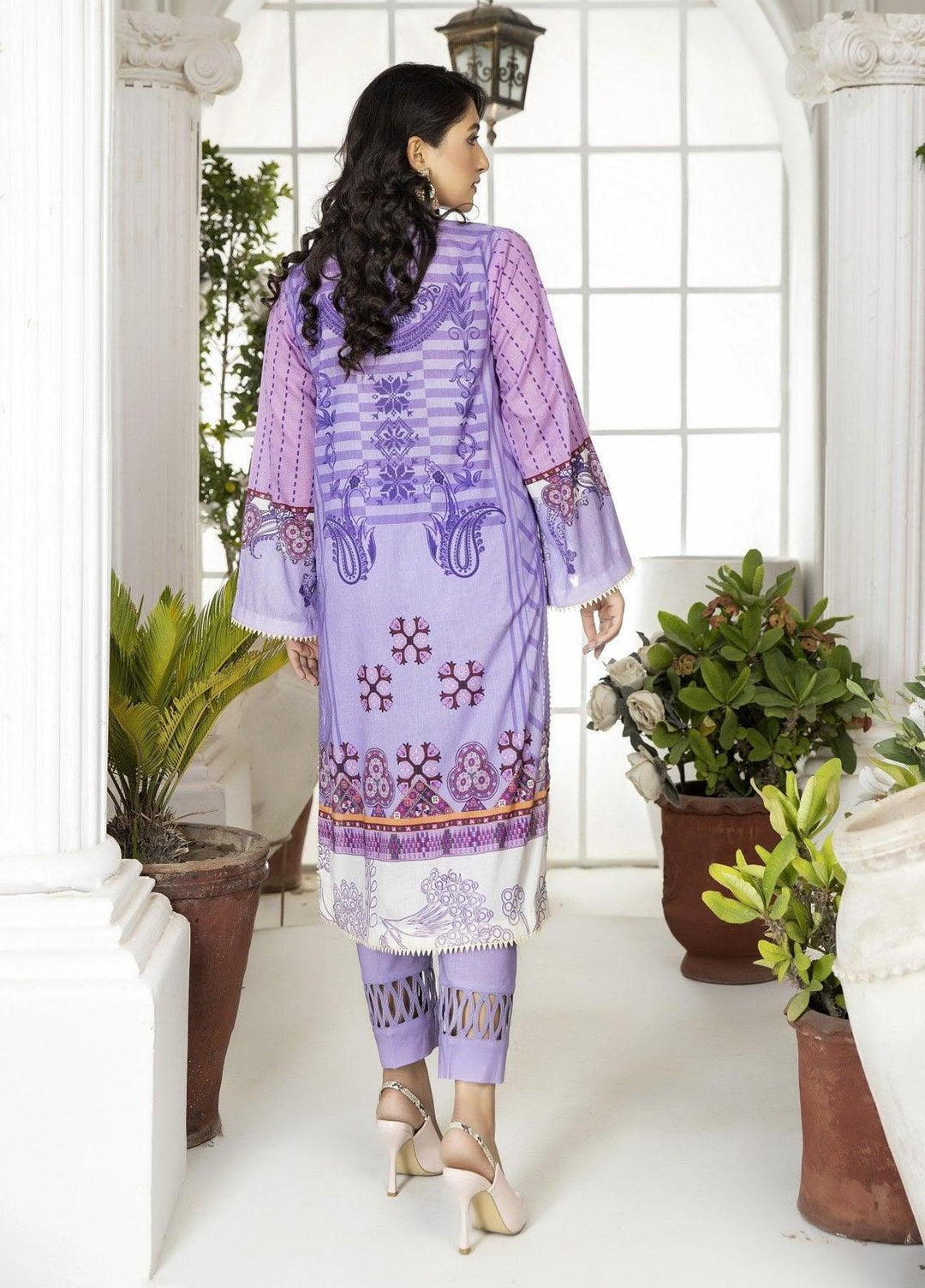 Classica By Safwa Embroidered Lawn Suits Unstitched 3 Piece SW23C SCE-03 - Summer Collection