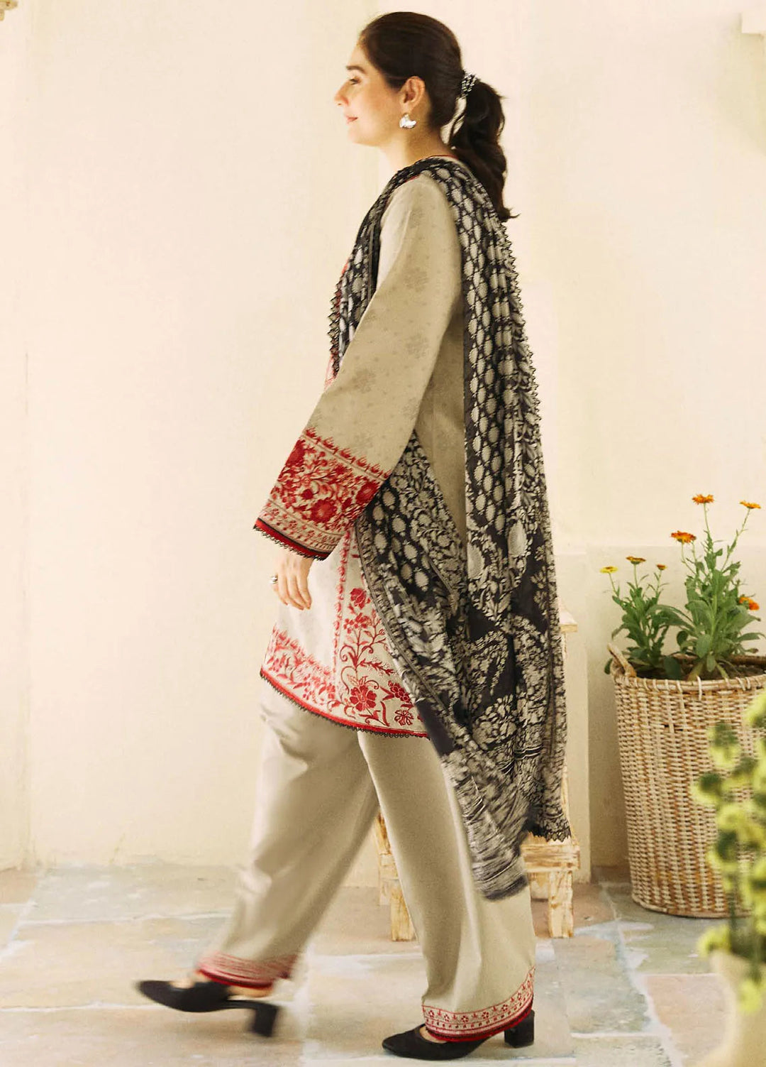 Coco By Zara Shahjahan Embroidered Jacquard Suit Unstitched 3 Piece CZS24E D-07 Sabah - Festive Collection