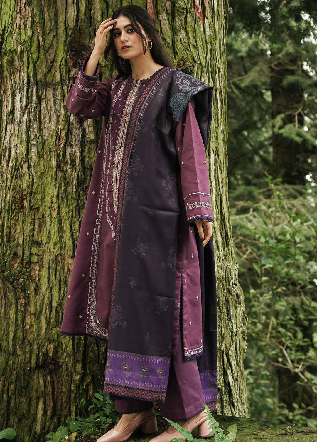 Coco By Zara Shahjahan Embroidered Khaddar Suits Unstitched 3 Piece CZS22W 2B - Winter Collection