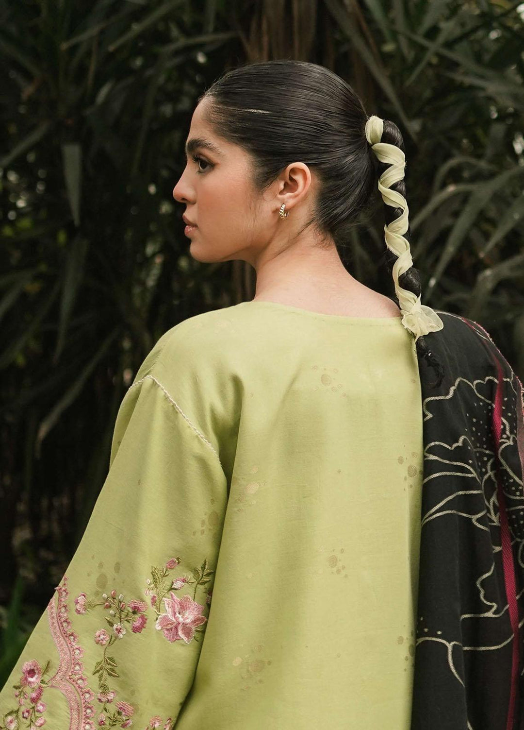 Coco By Zara Shahjahan Embroidered Lawn Suits Unstitched 3 Piece CZS22SS 2B - Spring / Summer Collection