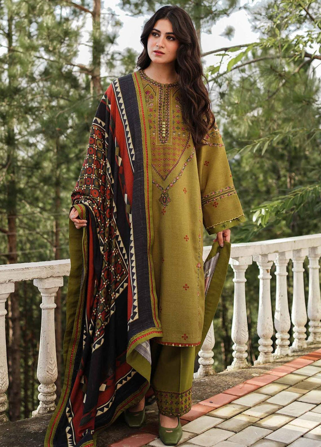 Coco By Zara Shahjahan Embroidered Mono Long Suits Unstitched 3 Piece CZS22W 5B - Winter Collection