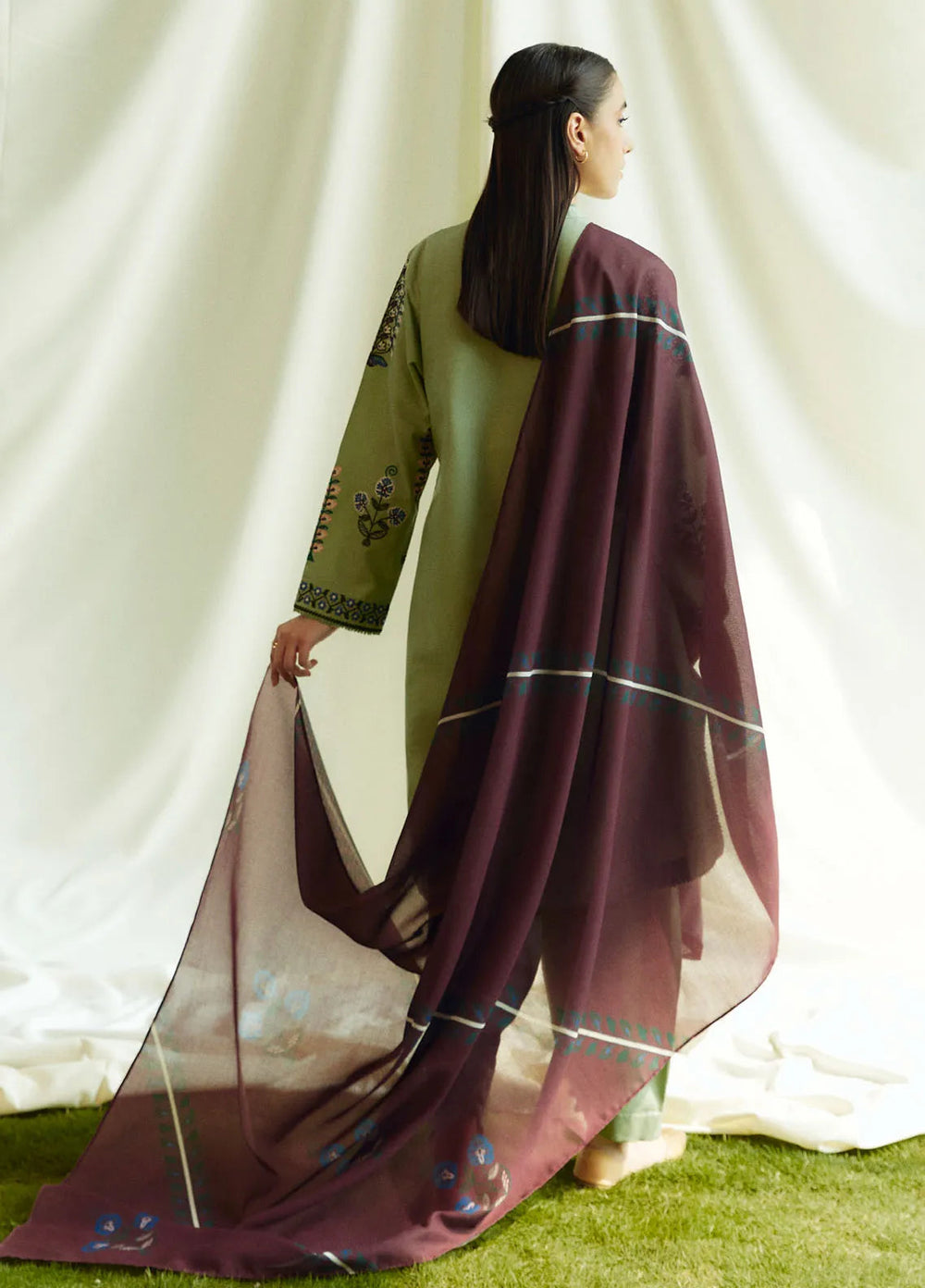 Coco by Zara Shahjahan Embroidered Suits Unstitched 3 Piece CZS24W D3B Pearl - Winter Collection