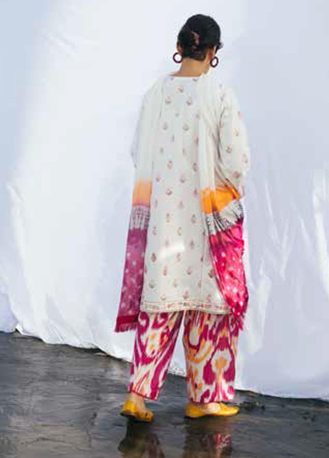 Coco By Zara Shahjahan Embroidered Lawn Suits Unstitched 3 Piece CZS20L 10-B - Spring/Summer Collection