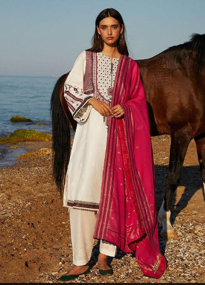 Coco By Zara Shahjahan Embroidered Lawn Suits Unstitched 3 Piece CZS21L 01B - Luxury Collection