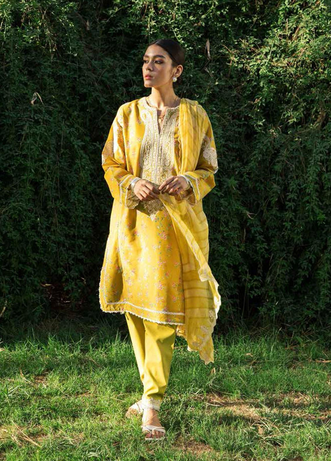 Coco by Zara Shahjahan Embroidered Lawn Suits Unstitched 3 Piece CZS22-S2 3A - Summer Collection