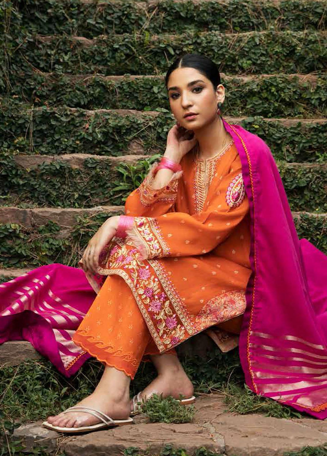 Coco by Zara Shahjahan Embroidered Lawn Suits Unstitched 3 Piece CZS22-S2 5A - Summer Collection