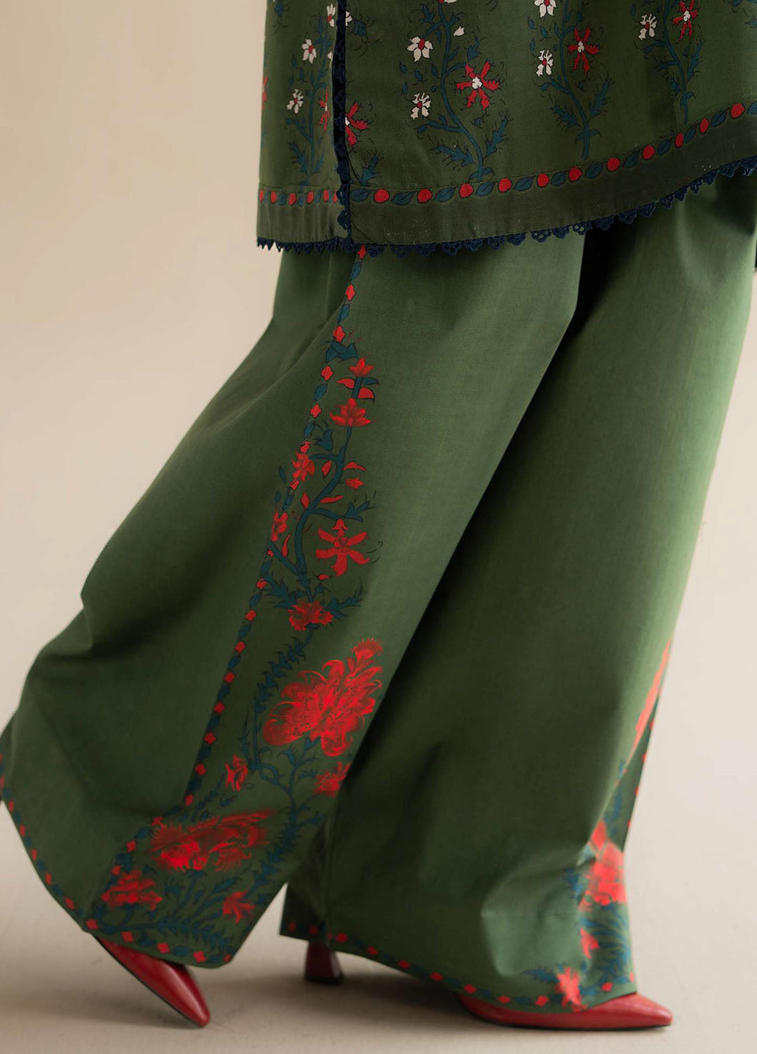 Coco Prints by Zara Shahjahan Printed Lawn Suits Unstitched 3 Piece CZS25PS D-03 A Tinsa - Summer Collection