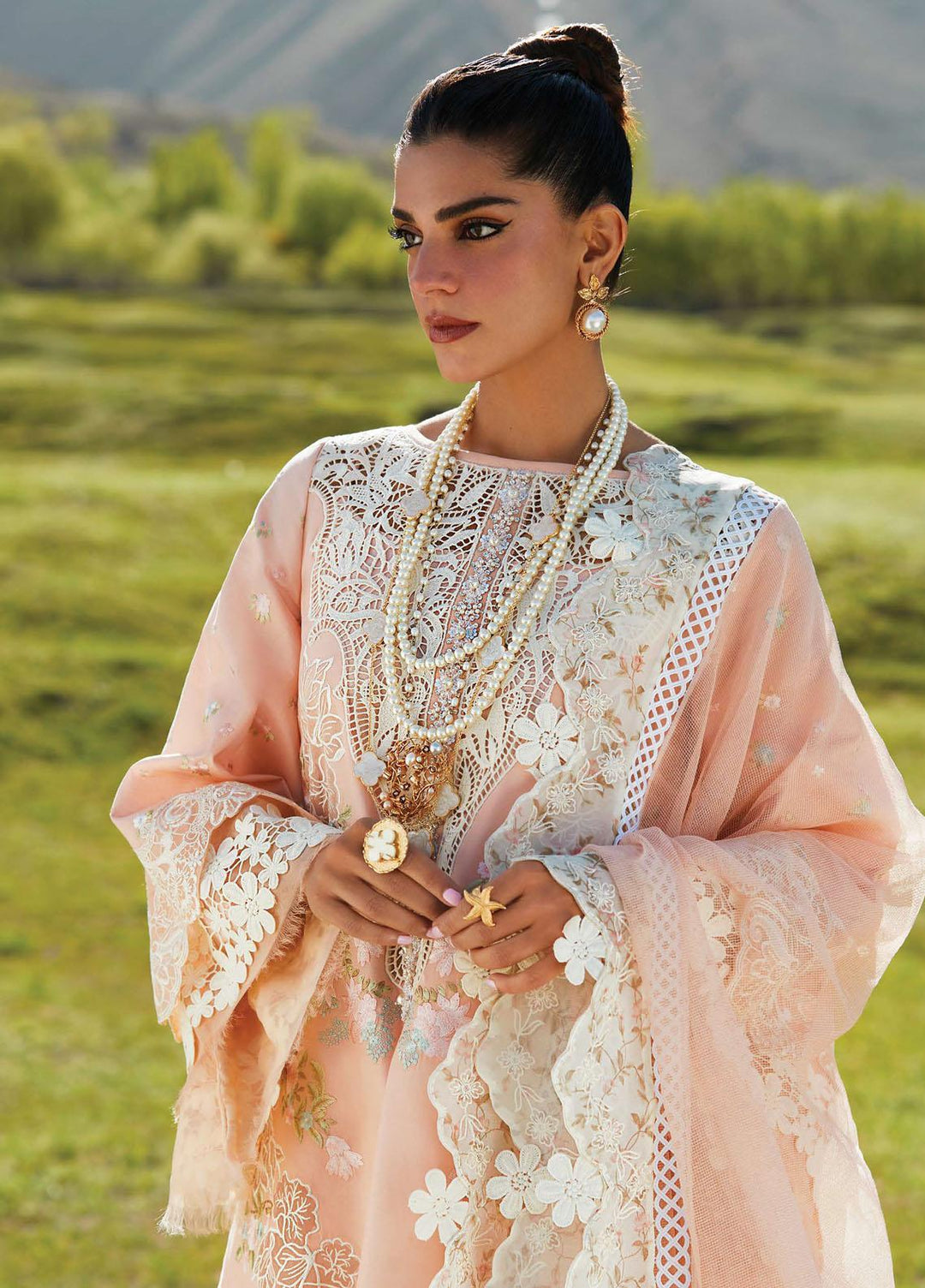 Crimson Embroidered Lawn Suits Unstitched 3 Piece CR23L 1B Dusty Pink - Summer Collection