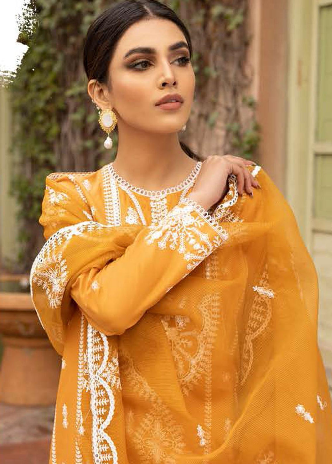 Mahiri By Cross Stitch Embroidered Lawn Suits Unstitched 3 Piece CS22M 06 Batik Aura - Summer Collection