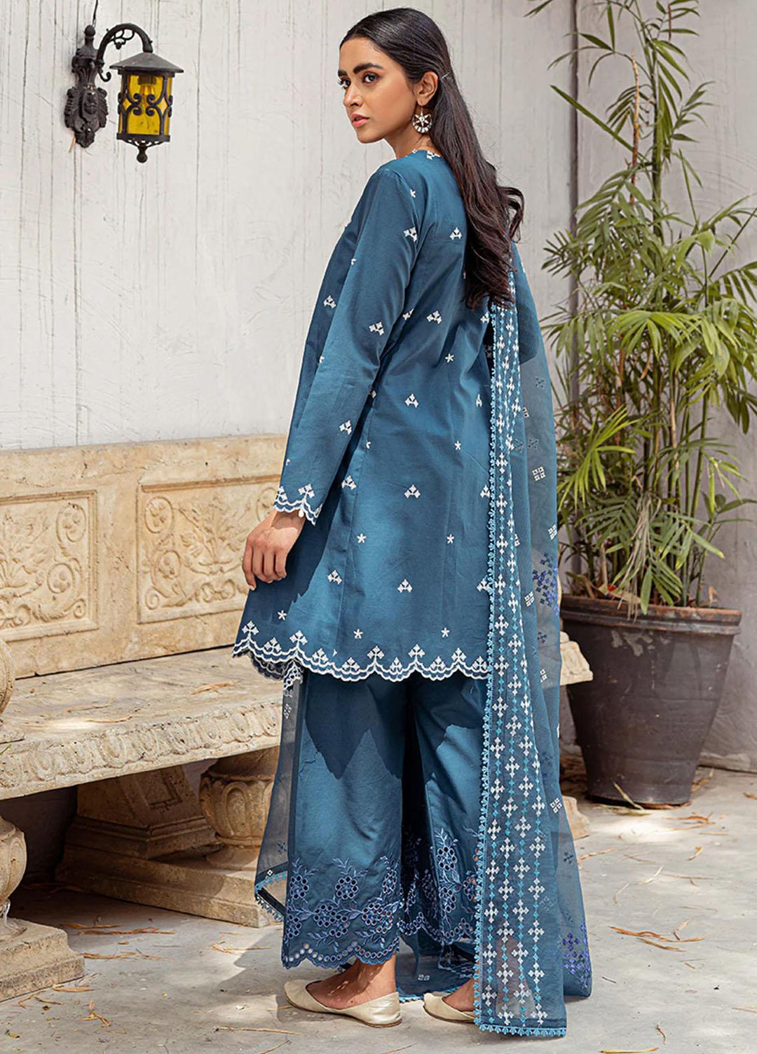 Mahiri By Cross Stitch Embroidered Lawn Suits Unstitched 3 Piece CS22-M3 01 SPECK FUSION - Summer Collection
