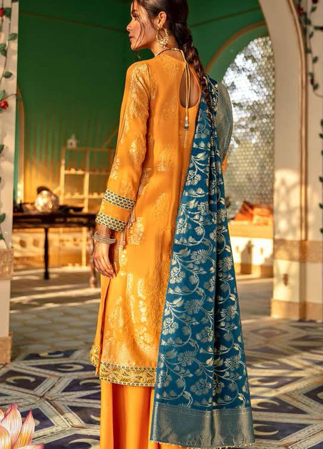 Cross Stitch Embroidered Lawn Suits Unstitched 3 Piece CS21SU 13-SI MURGH - Luxury Collection