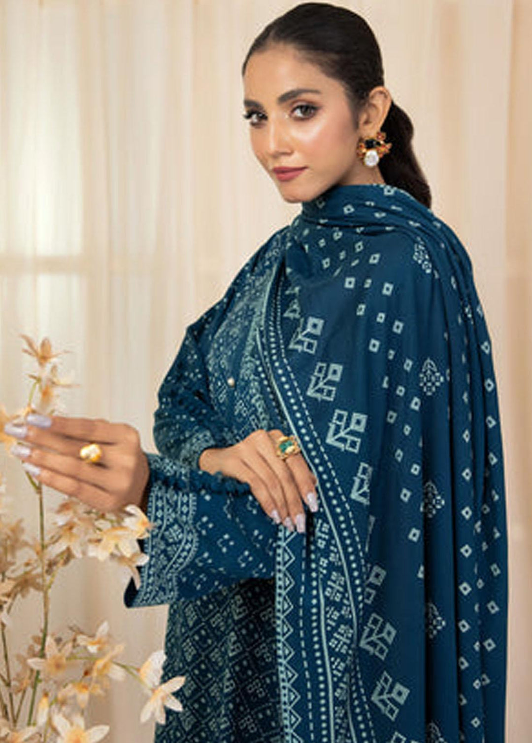 Lakhany Printed Cashmere Wool Suits Unstitched 3 Piece LSM22CV CVC-1002-A - Winter Collection