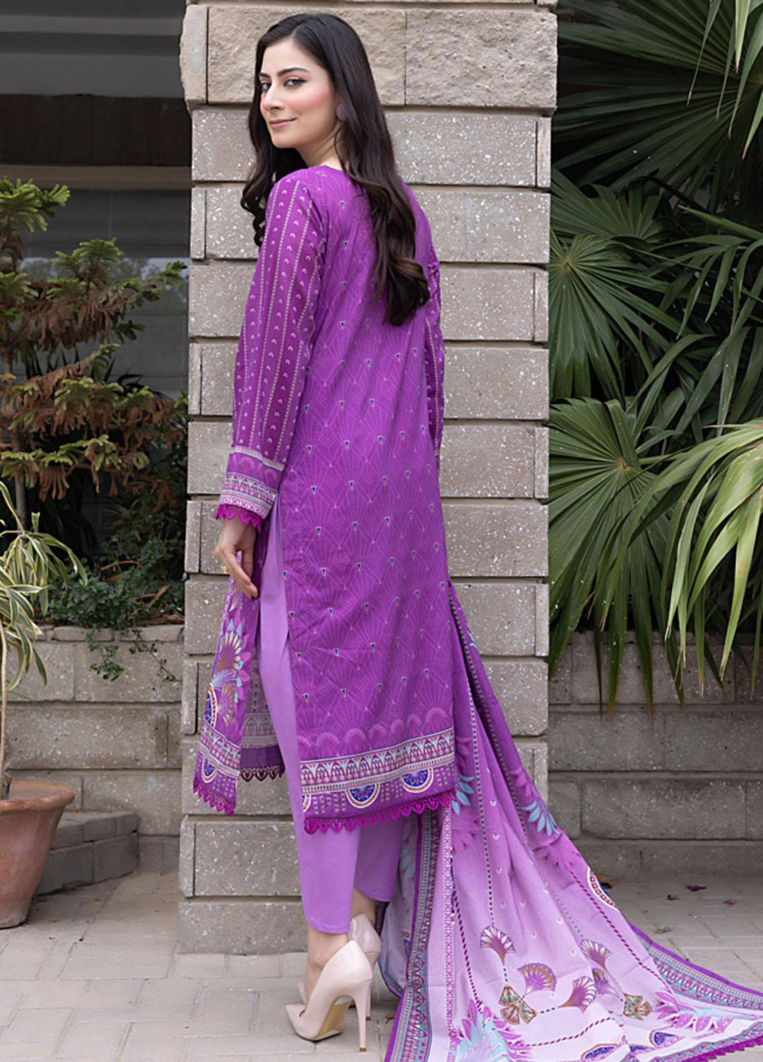 Salina By Regalia Textiles Printed Cotton Suits Unstitched 3 Piece RGT23SMS D-03 - Mid Summer Collection