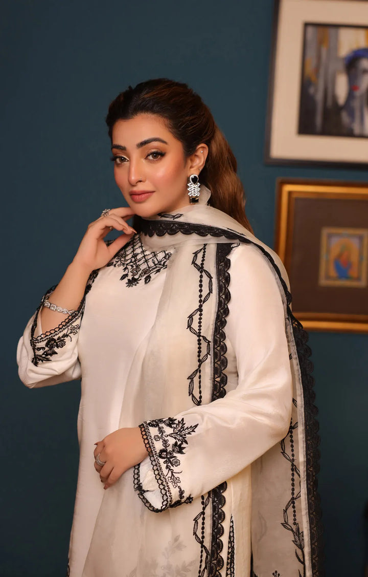 Nadia Khan Pret Embroidered Raw Silk 3 Piece Daisy White