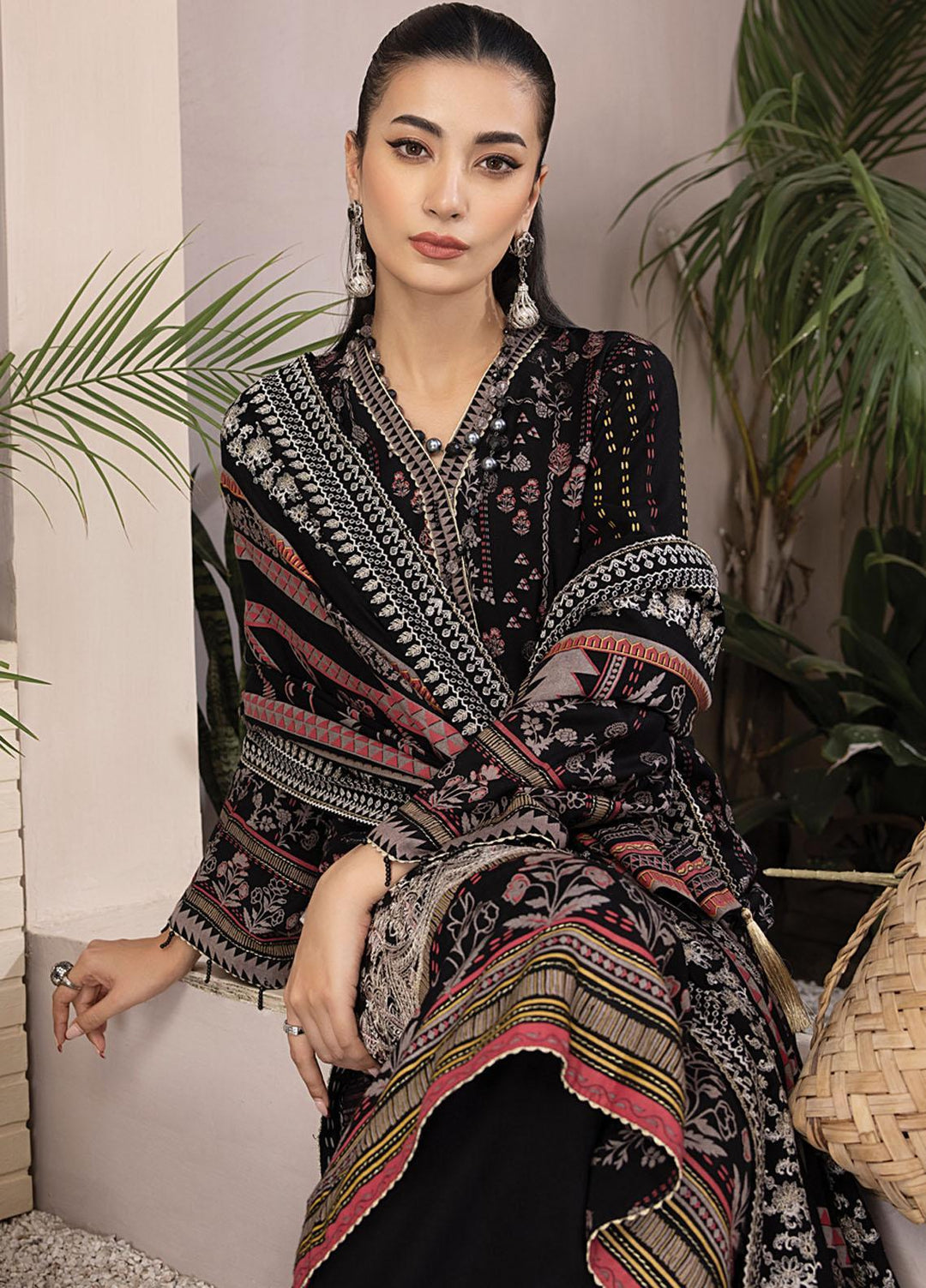 Dareechay By Lakhany Embroidered Pashmina Suits Unstitched 3 Piece LSM23DE LG-RM-0005 - Winter Collection