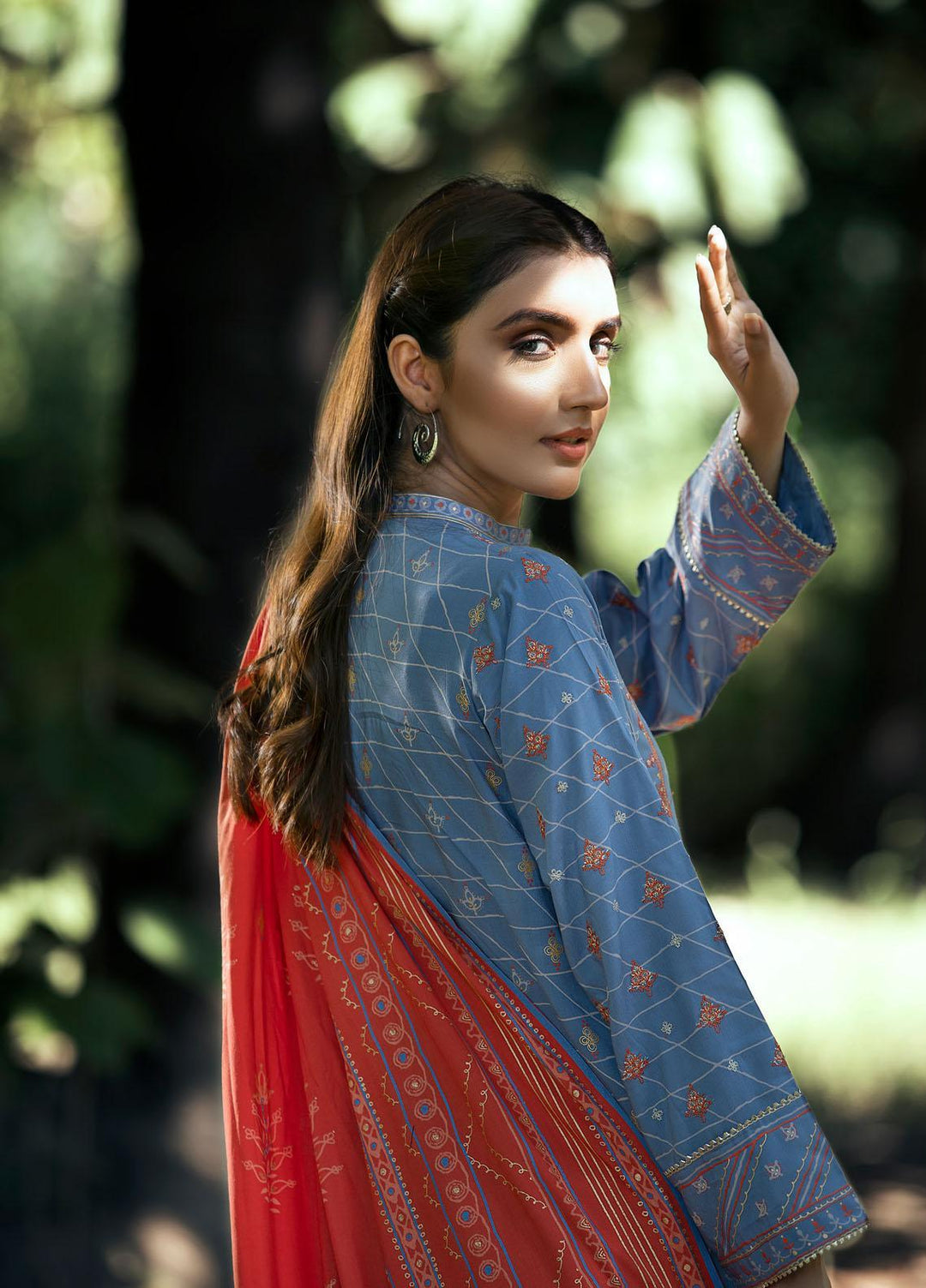 Dareechay by Lakhany Embroidered Pashmina Suits Unstitched 3 Piece LSM21DU DEW-6022-A - Winter Collection