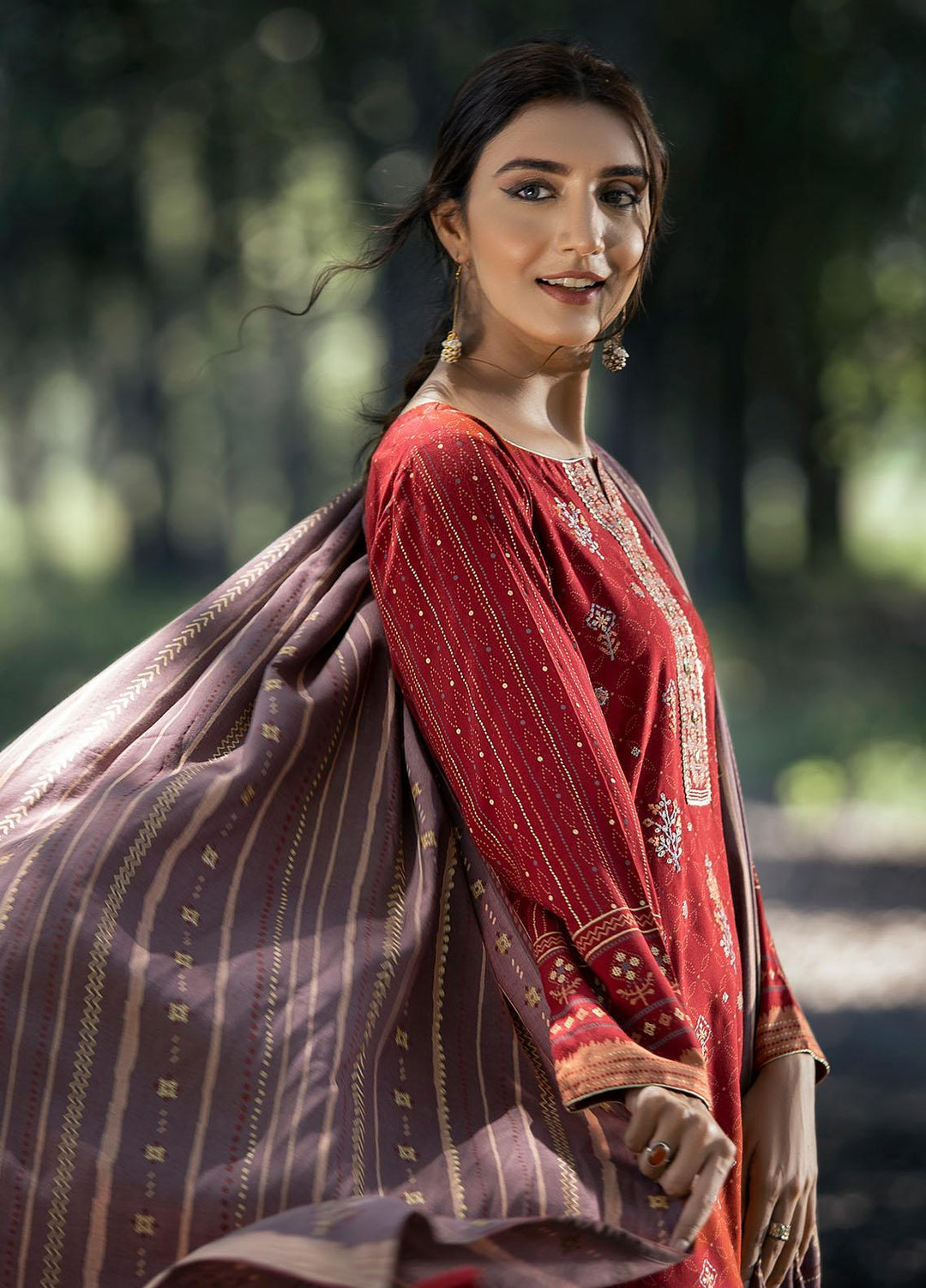 Dareechay by Lakhany Embroidered Pashmina Suits Unstitched 3 Piece LSM21DU DEW-6023-B - Winter Collection