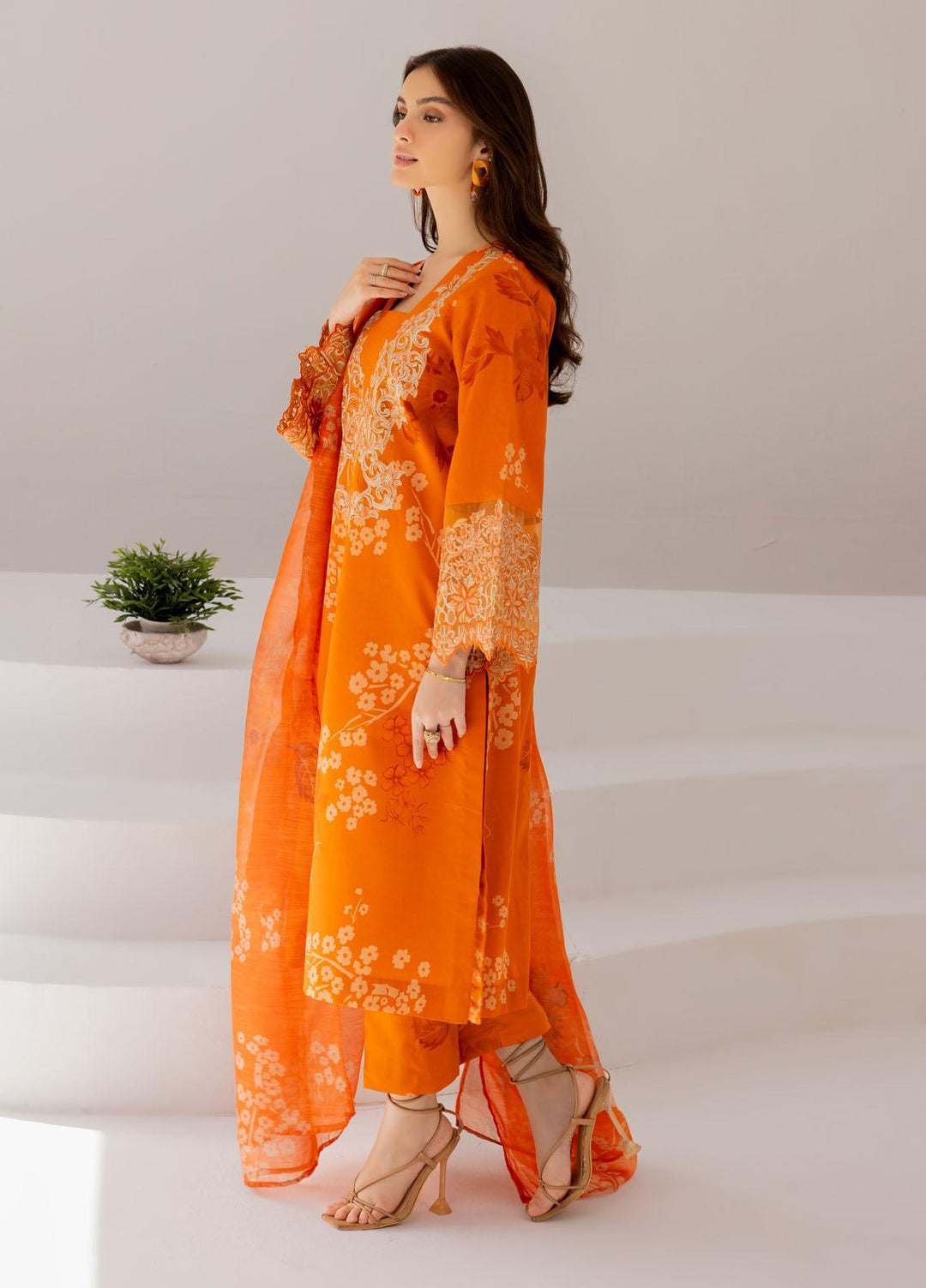 Esra Fashion Pret Embrodered Cambric 3 Piece Suit DT-23-08