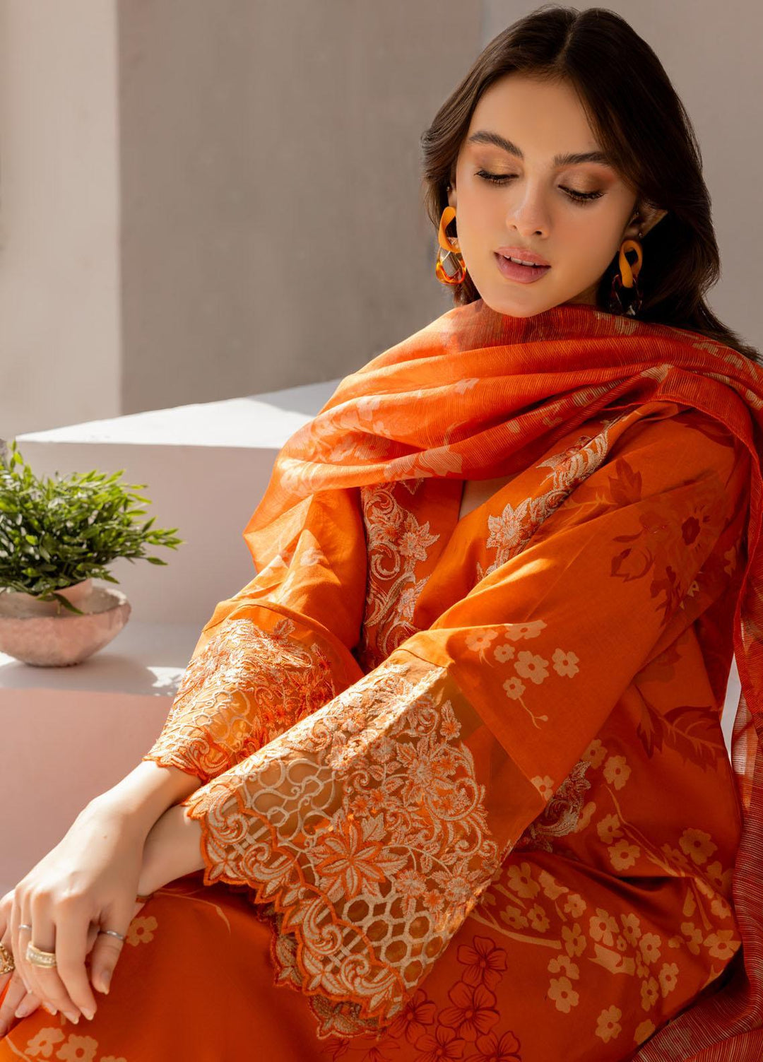 Esra Fashion Pret Embrodered Cambric 3 Piece Suit DT-23-08