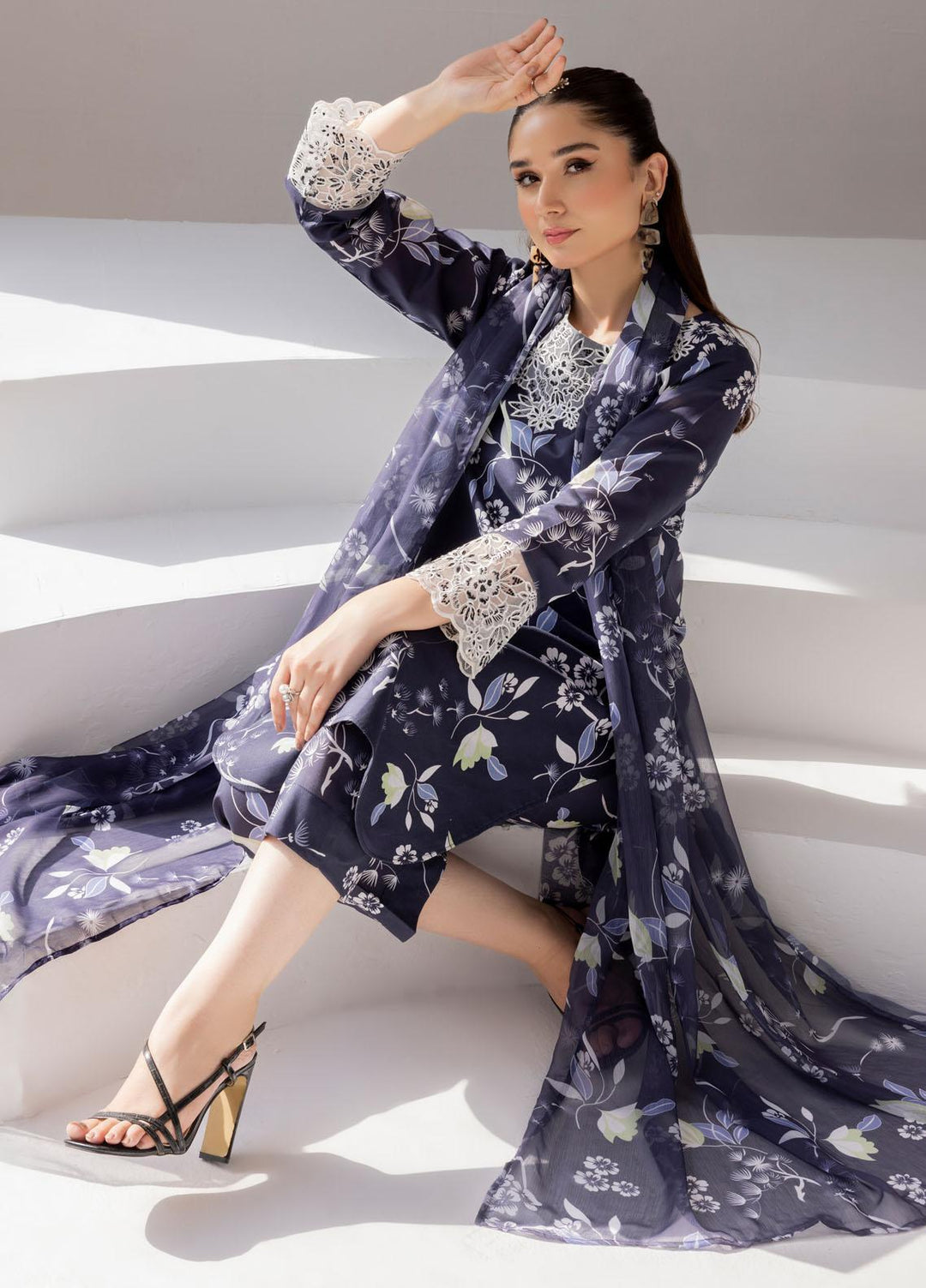 Esra Fashion Pret Embrodered Cambric 3 Piece Suit DT-23-09