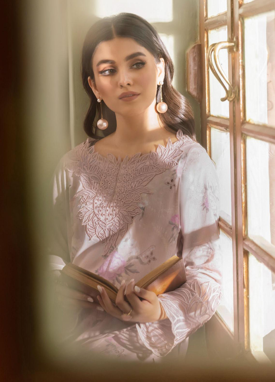 Dastaan By Iznik Embroidered Lawn Suits Unstitched 3 Piece IZ23D IDL-11 Shimaz - Summer Collection